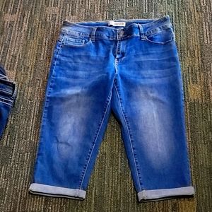 Sandpiper Jean capri shorts